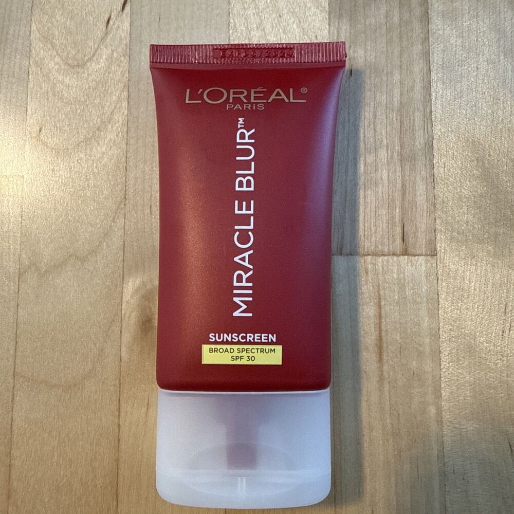 L'Oreal Paris Miracle Blur Instant Skin Smoother Opti-Blur Exp 06/2024